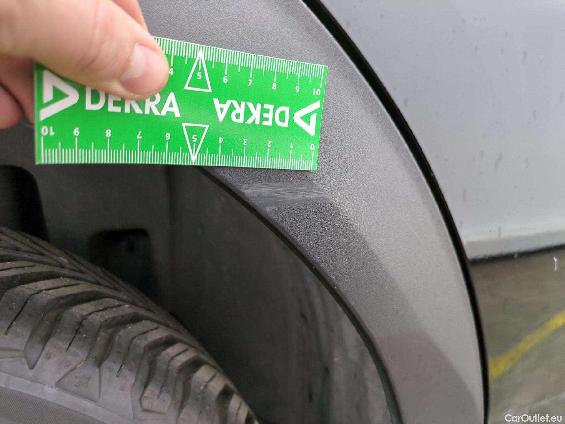  Peugeot  2008  Allure Pack 1.5 HDi 110CV BVM6 E6d #26