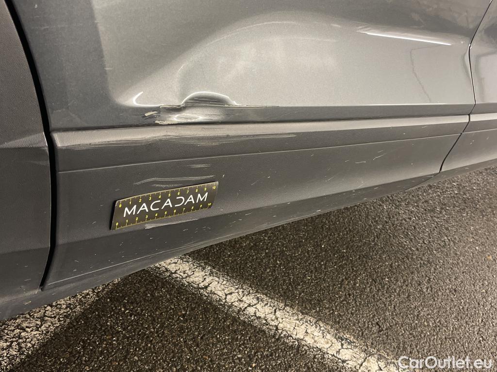  Volkswagen  T-ROC VOLKSWAGEN  / 2017 / 5P / SUV 1.5 TSI 150 EVO LOUNGE BUSINESS DSG7 #41