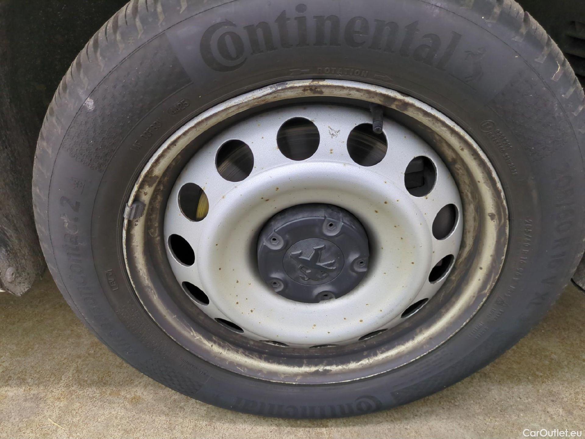  Peugeot  Partner  Asphalt L1 1.5 HDi 100CV BVM5 E6dT #15