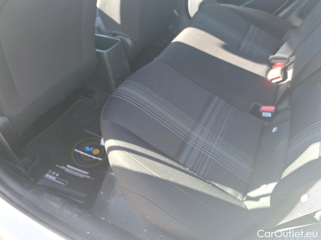  Hyundai  i20 HYUNDAI  / 2020 / 5P / berlina con portón 1.0 TGDI 74kW (100CV) 48V Essence #27