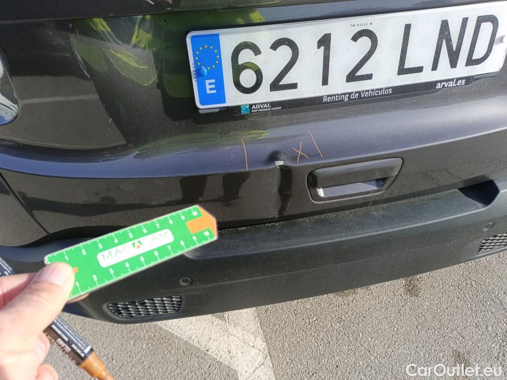  Jeep  Patriot JEEP Renegade / 2014 / 5P / todoterreno Limited 1.0G 120MT6 88kW (120CV) 4x2 #1