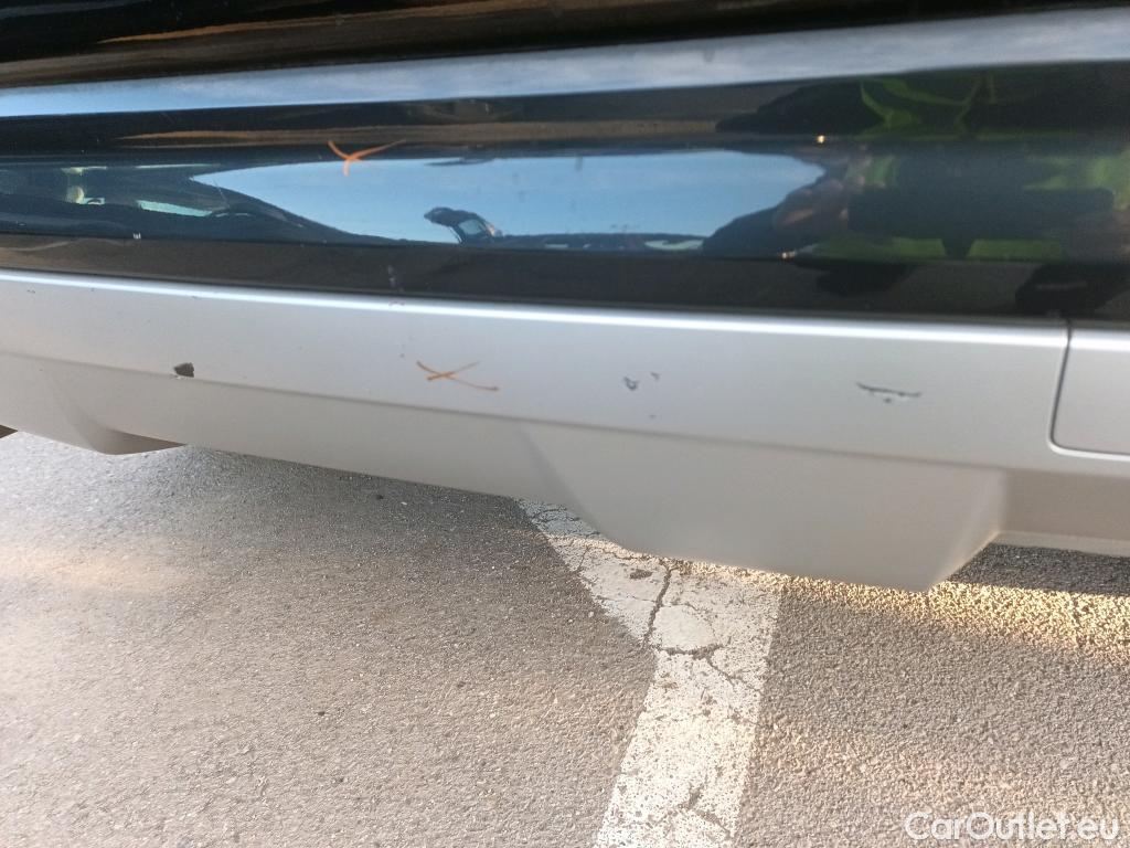  Audi  Q2 AUDI  / 2016 / 5P / todoterreno Design 35 TFSI 110kW (150CV) #3