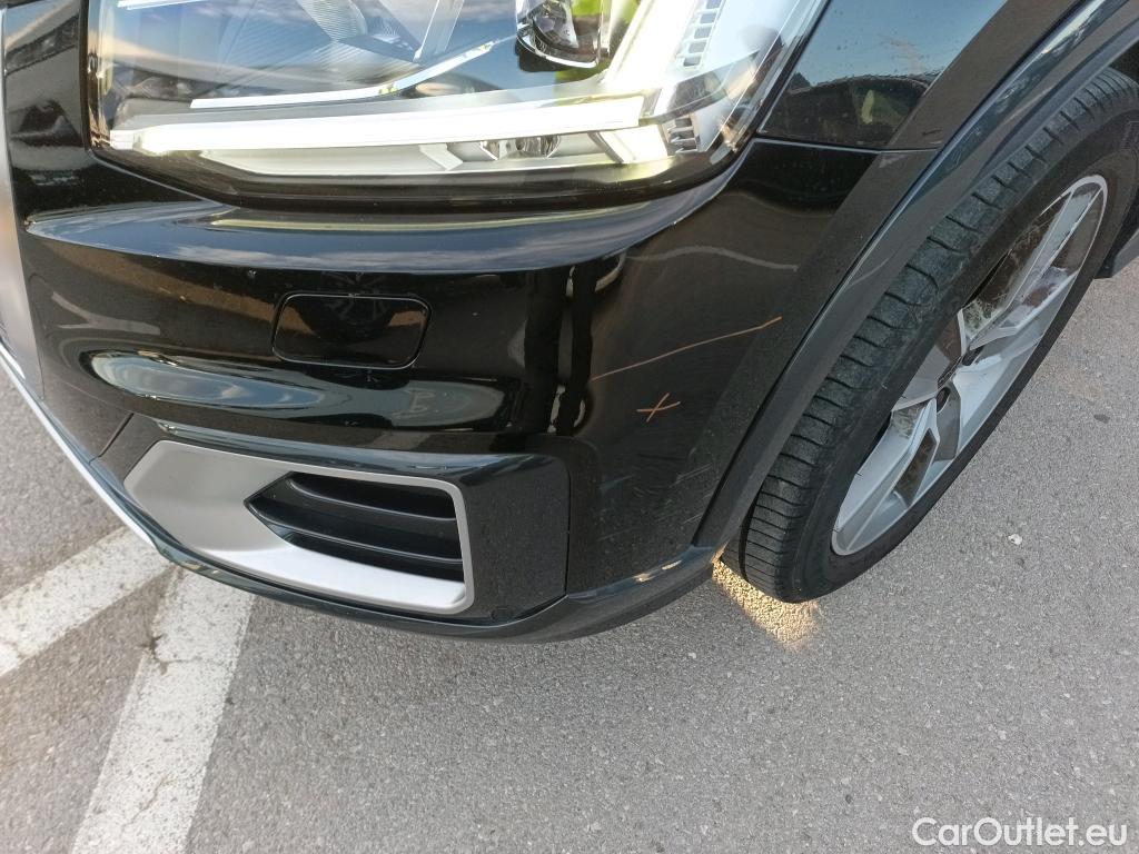  Audi  Q2 AUDI  / 2016 / 5P / todoterreno Design 35 TFSI 110kW (150CV) #7