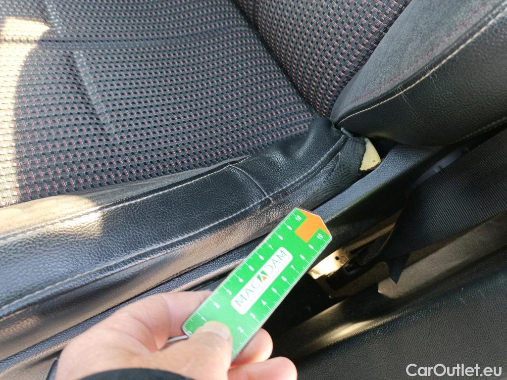  Citroen  DS3 DS DS 3 Crossback / 2018 / 5P / todoterreno PureTech 73 kW Manual PERFORMANCE LINE (AC) #8