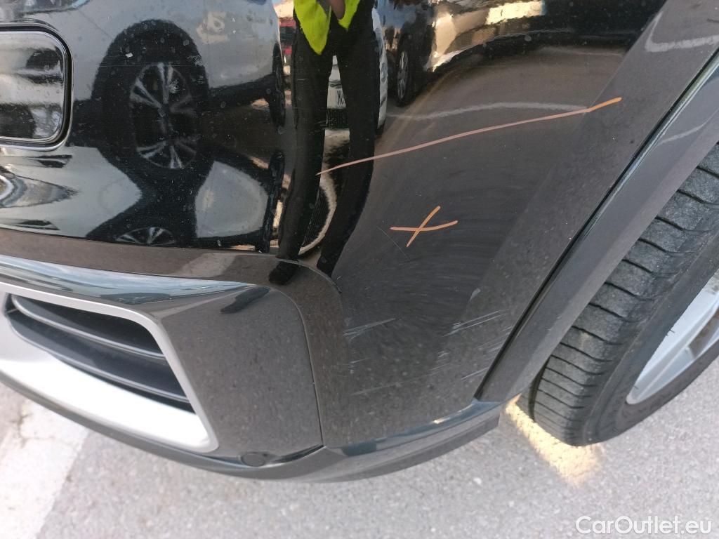  Audi  Q2 AUDI  / 2016 / 5P / todoterreno Design 35 TFSI 110kW (150CV) #8