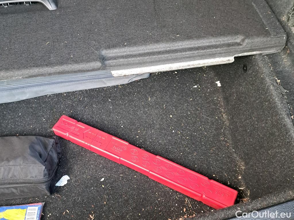  Bmw  X1 BMW  / 2019 / 5P / todoterreno sDrive16d Business #38