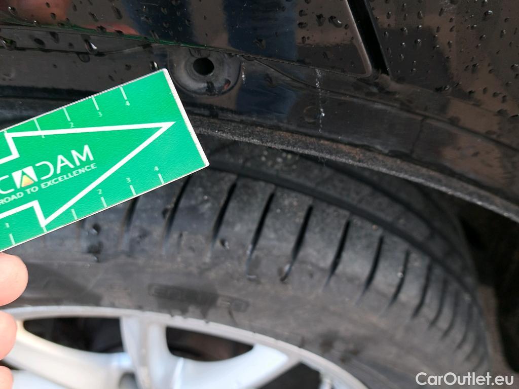  Bmw  X1 BMW  / 2019 / 5P / todoterreno sDrive16d Business #16