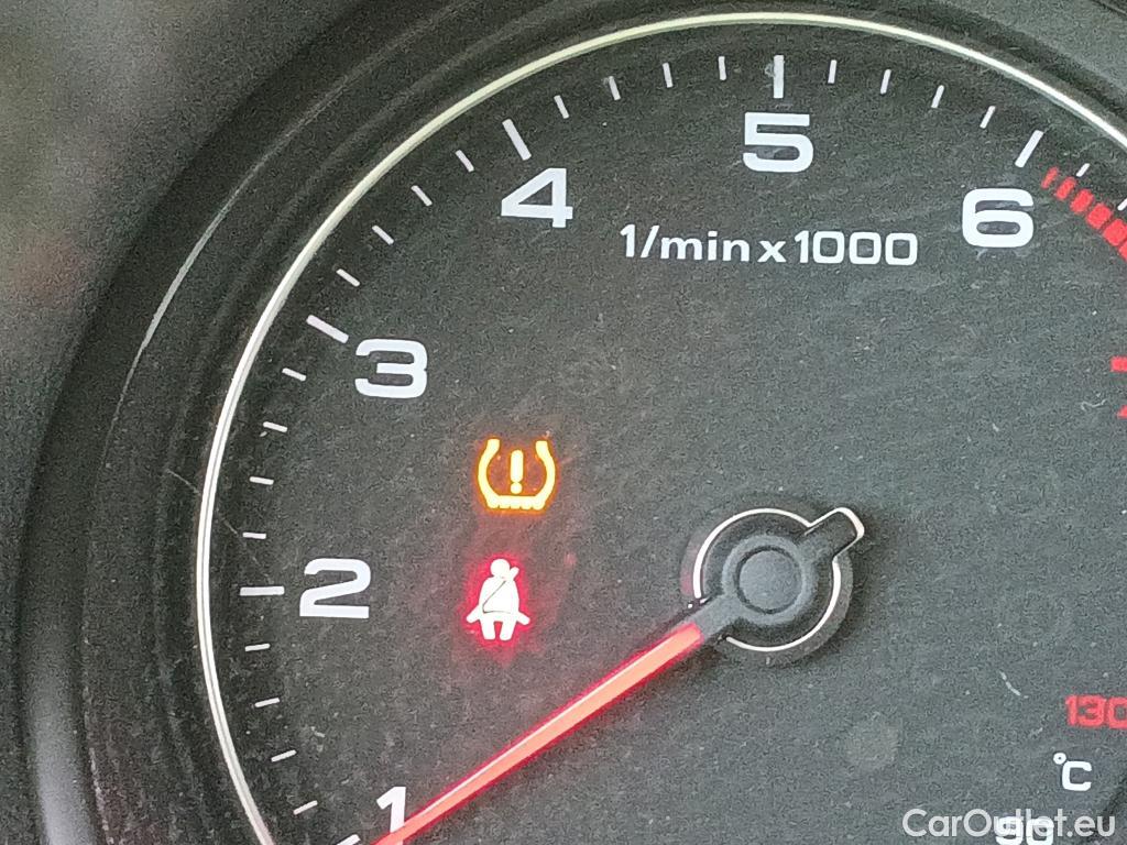  Audi  Q2 AUDI  / 2016 / 5P / todoterreno Design 35 TFSI 110kW (150CV) #14