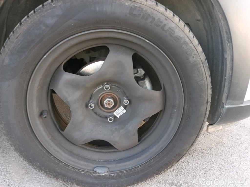  Citroen  C3 CITROEN  / 2020 / 5P / berlina con portón BlueHDi 75KW (100CV) S&S FEEL #26