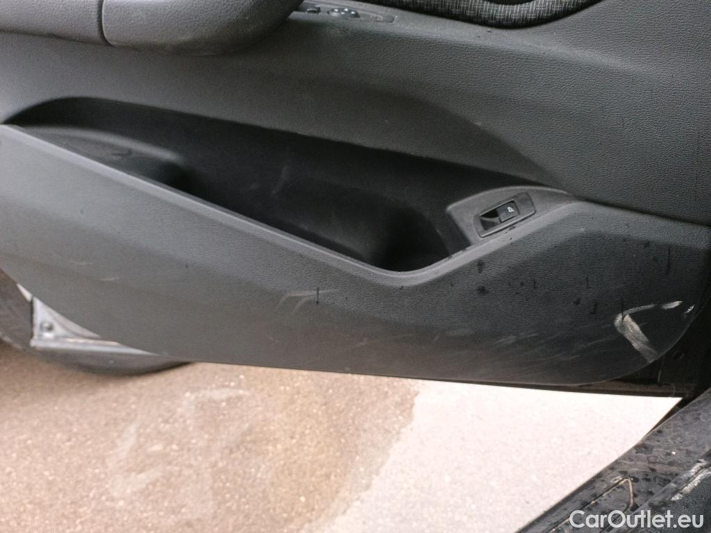  Bmw  X1 BMW  / 2019 / 5P / todoterreno sDrive18dA Business #18