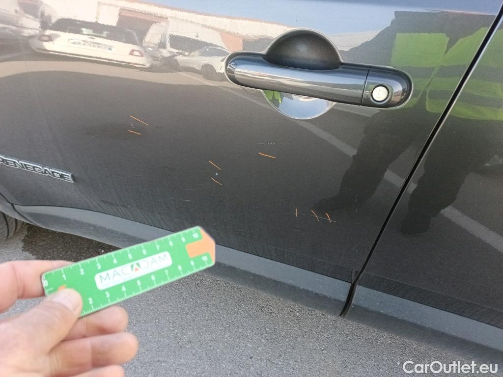  Jeep  Patriot JEEP Renegade / 2014 / 5P / todoterreno Limited 1.0G 120MT6 88kW (120CV) 4x2 #5