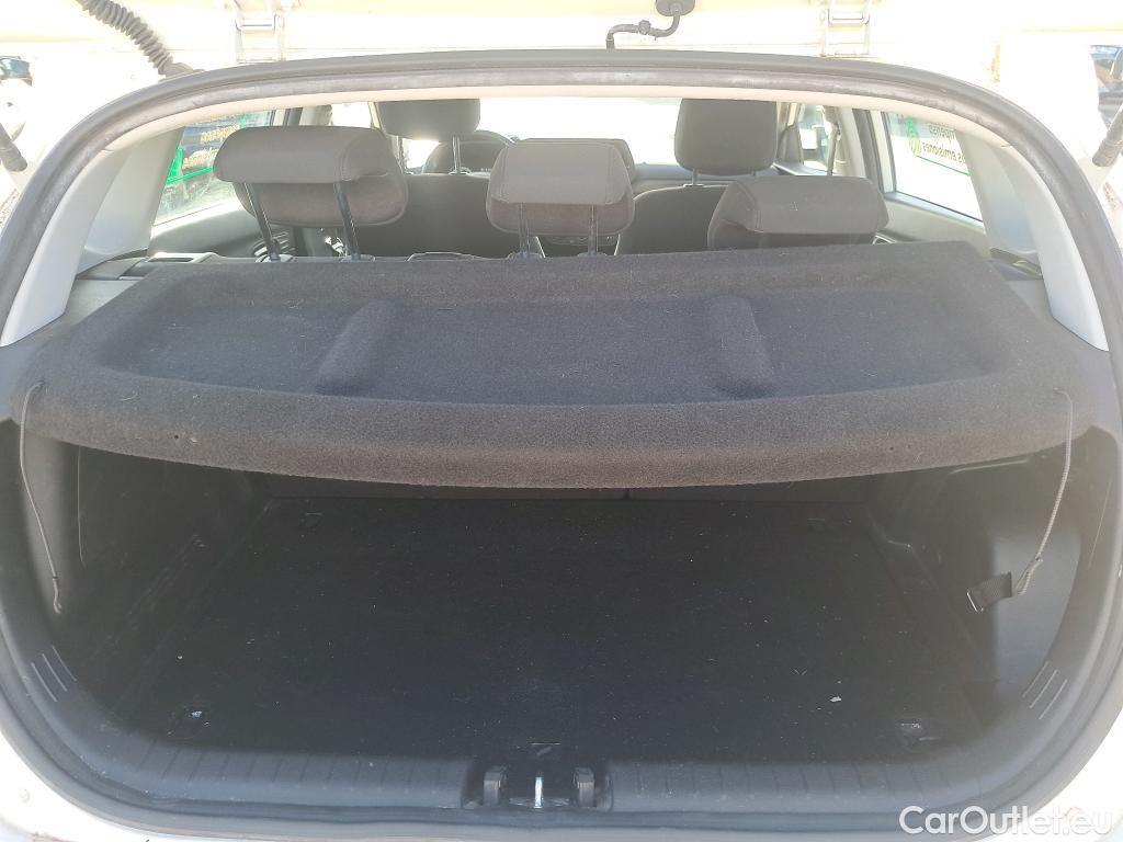  Hyundai  i20 HYUNDAI  / 2020 / 5P / berlina con portón 1.0 TGDI 74kW (100CV) 48V Essence #42