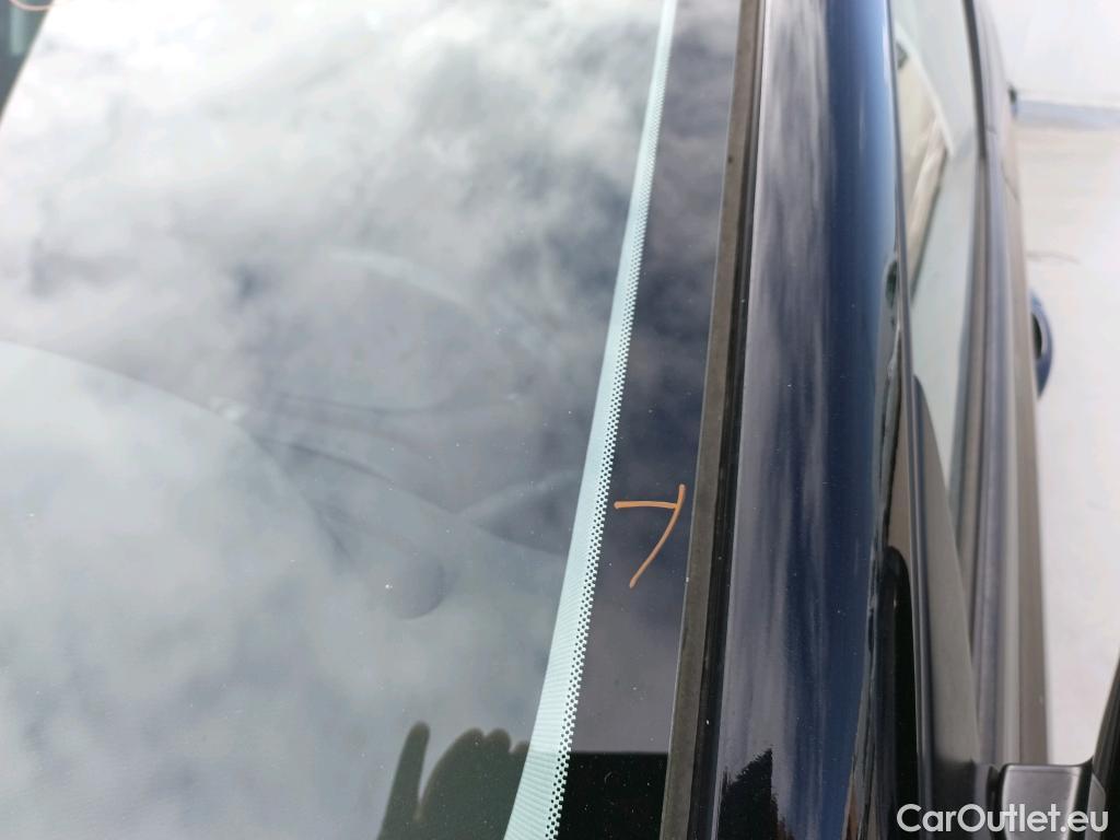  Peugeot  308 PEUGEOT  / 2017 / 5P / familiar W Active Pack BlueHDi 100 S&S #46