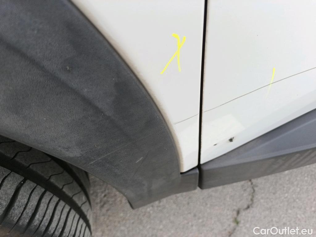  Peugeot  3008 PEUGEOT  / 2020 / 5P / todoterreno 1.5 BlueHDi 96kW (130CV) S&S Active Pack (AC4) #16