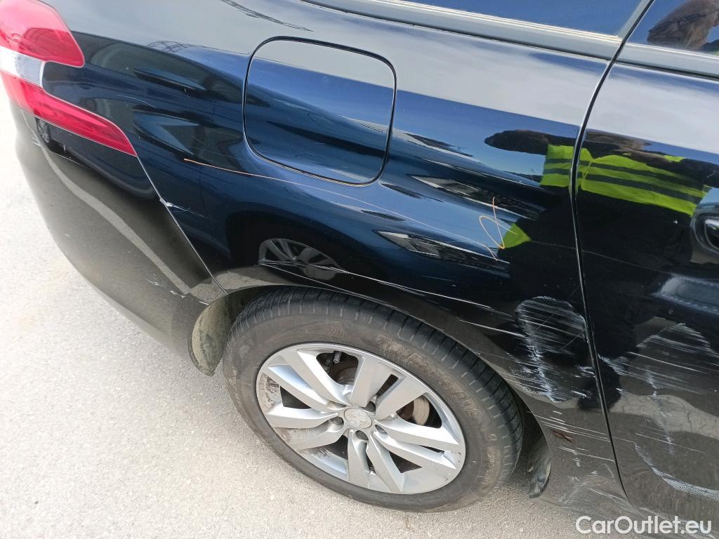  Peugeot  308 PEUGEOT  / 2017 / 5P / familiar W Active Pack BlueHDi 100 S&S #13