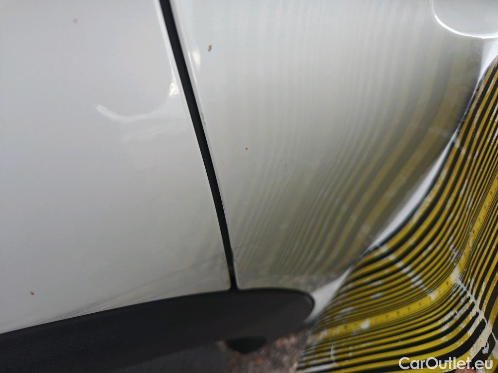  Peugeot  3008 PEUGEOT  / 2020 / 5P / todoterreno 1.5 BlueHDi 96kW (130CV) S&S Active Pack (AC4) #37