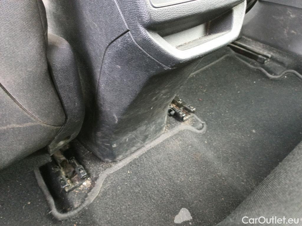  Peugeot  3008 PEUGEOT  / 2020 / 5P / todoterreno 1.5 BlueHDi 96kW (130CV) S&S Active Pack (AC4) #7