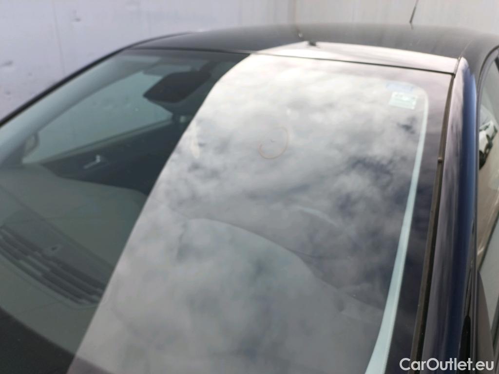  Peugeot  308 PEUGEOT  / 2017 / 5P / familiar W Active Pack BlueHDi 100 S&S #1