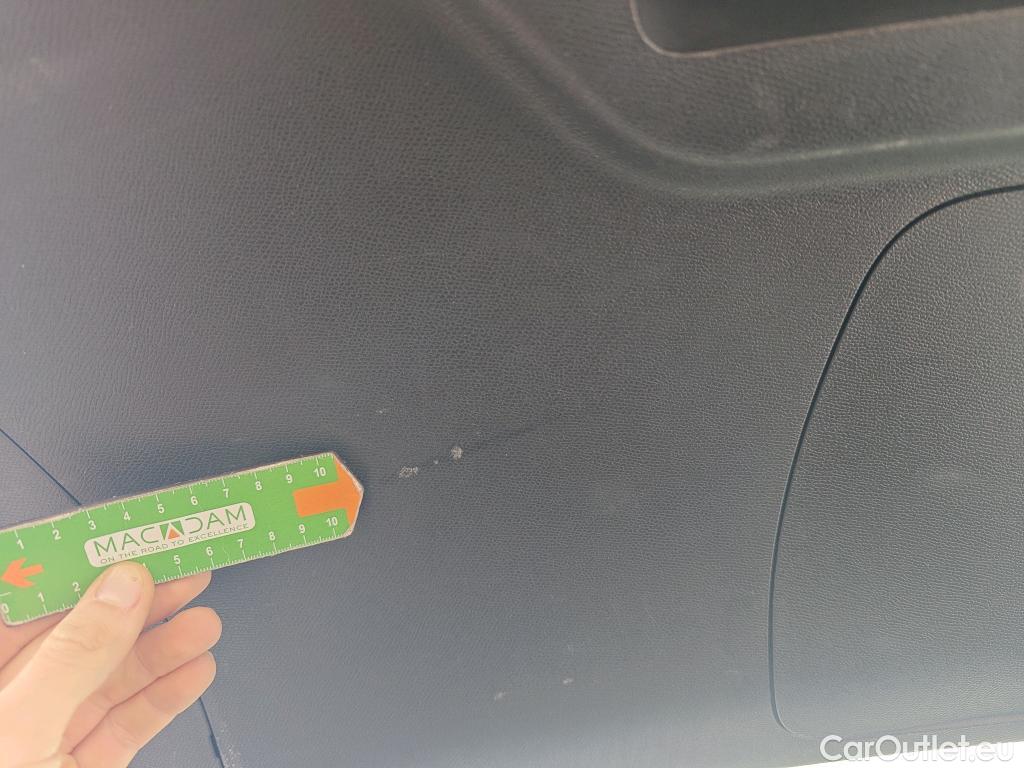  Peugeot  3008 PEUGEOT  / 2020 / 5P / todoterreno 1.5 BlueHDi 96kW (130CV) S&S Active Pack (AC4) #19