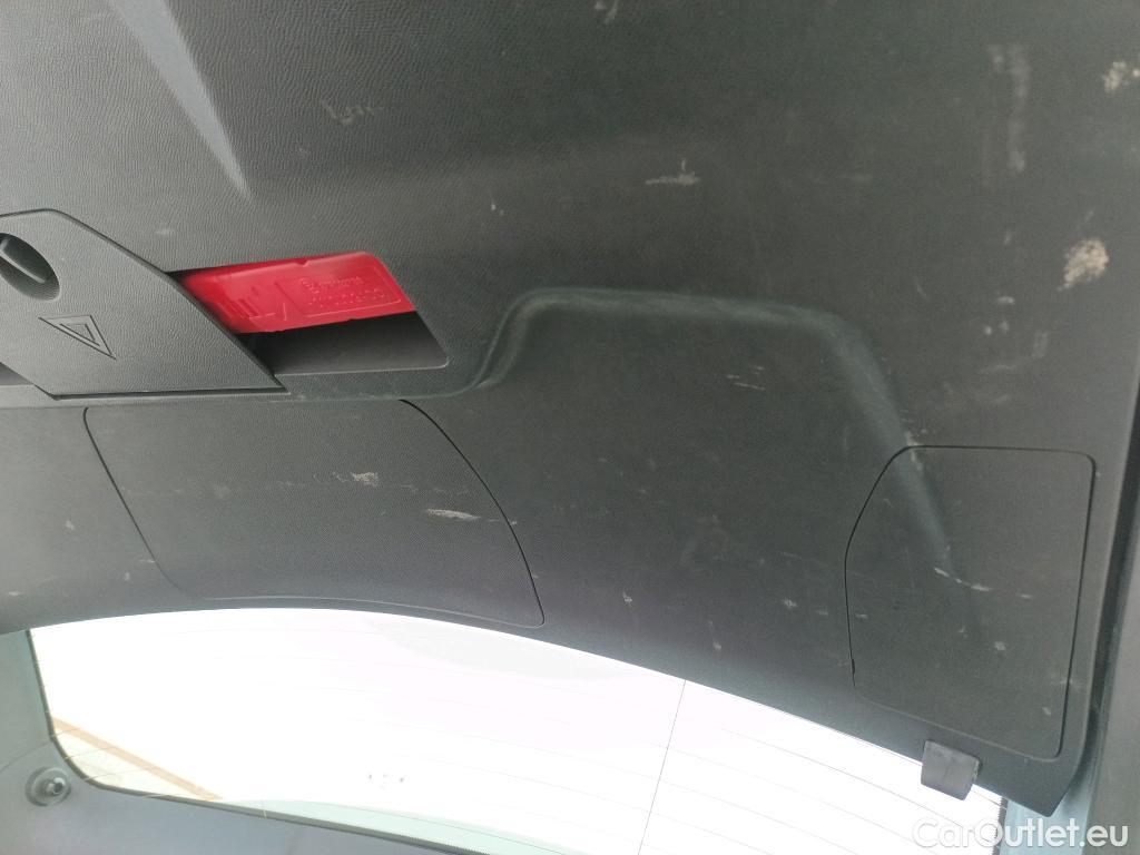  Peugeot  3008 PEUGEOT  / 2020 / 5P / todoterreno 1.5 BlueHDi 96kW (130CV) S&S Active Pack (AC4) #12