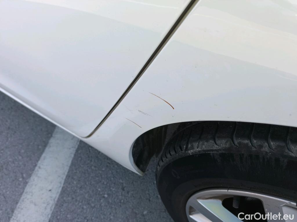  Peugeot  308 PEUGEOT  / 2017 / 5P / berlina con portón 5p Active 1.2 PureTech 96KW (130CV) S&S #6