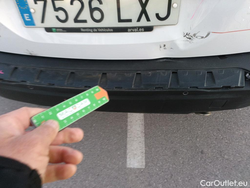  Peugeot  2008 PEUGEOT  / 2019 / 5P / todoterreno Allure BlueHDI 81kW (110CV) #3