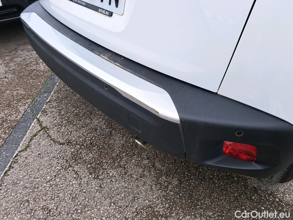  Peugeot  2008 PEUGEOT  / 2019 / 5P / todoterreno Allure BlueHDI 81kW (110CV) #19