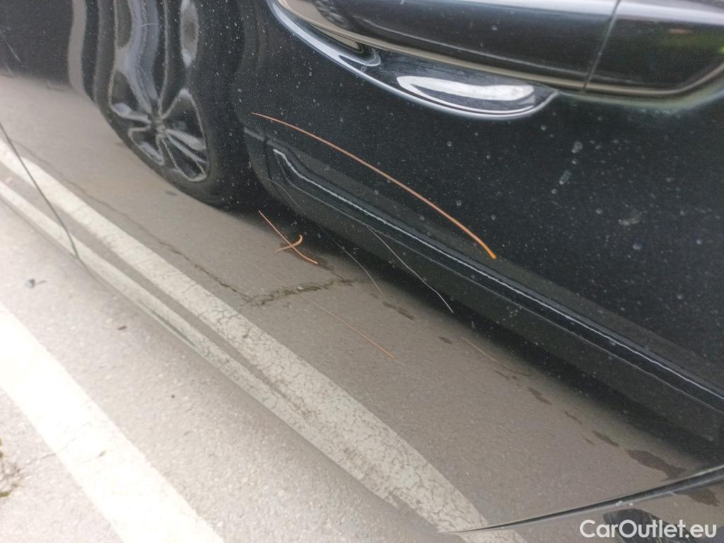  Peugeot  308 PEUGEOT  / 2017 / 5P / familiar W Active Pack BlueHDi 100 S&S #32