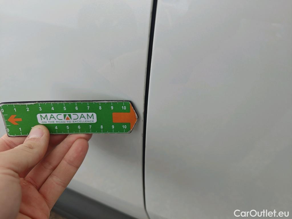  Peugeot  3008 PEUGEOT  / 2020 / 5P / todoterreno 1.5 BlueHDi 96kW (130CV) S&S Active Pack (AC4) #11