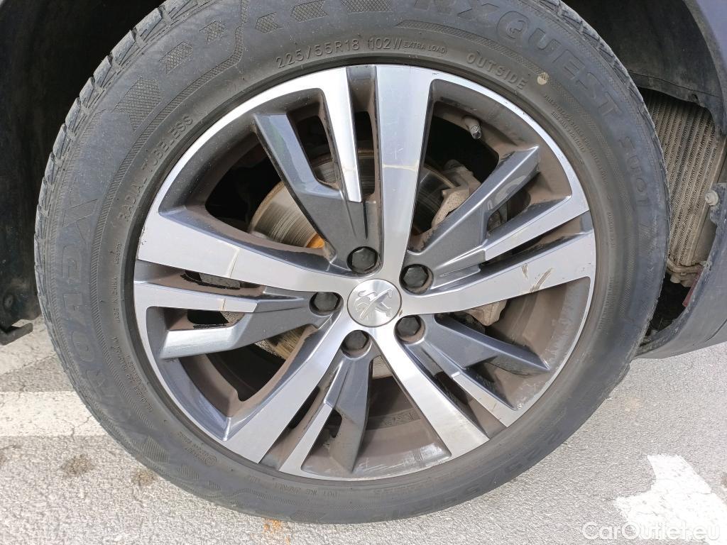  Peugeot  5008 PEUGEOT  / 2020 / 5P / todoterreno 1.5 BlueHDi 96kW S&S Allure Pack EAT8 #15