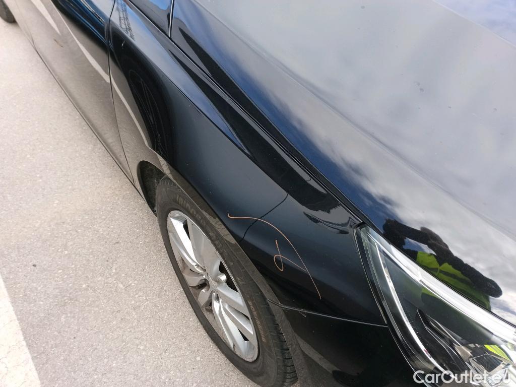  Peugeot  308 PEUGEOT  / 2017 / 5P / familiar W Active Pack BlueHDi 100 S&S #17