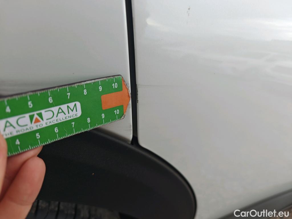  Peugeot  3008 PEUGEOT  / 2020 / 5P / todoterreno 1.5 BlueHDi 96kW (130CV) S&S Active Pack (AC4) #38