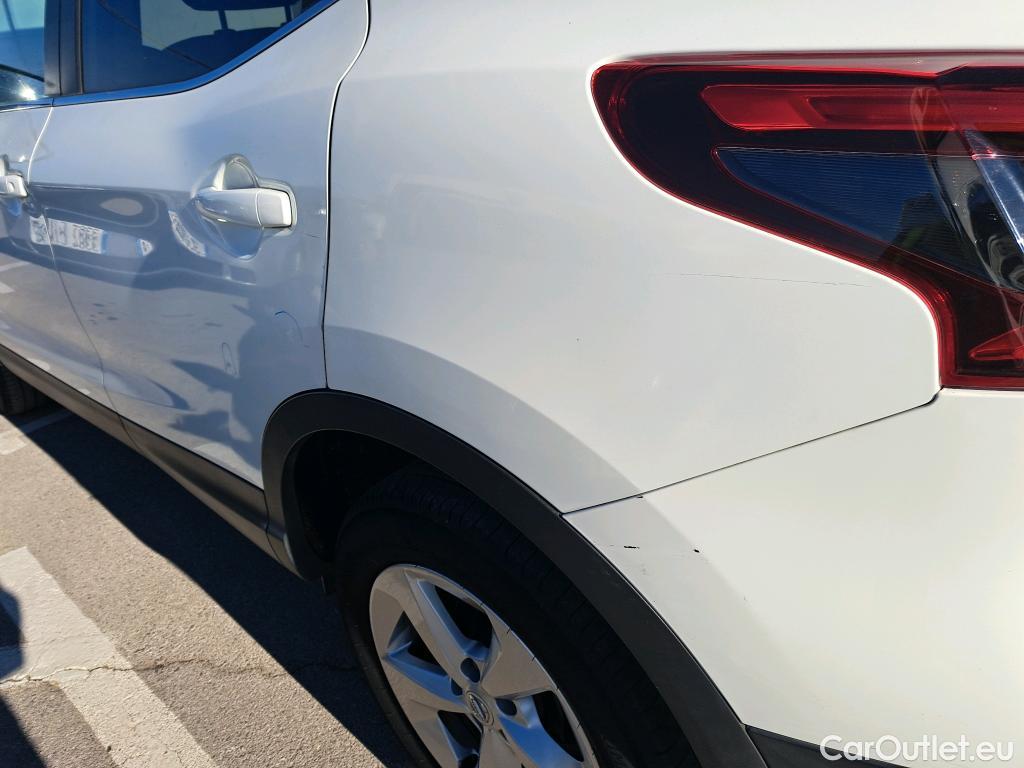  Nissan  Qashqai NISSAN  5p 2G berlina con portón dCi 81 kW (110 CV) ACENTA #26