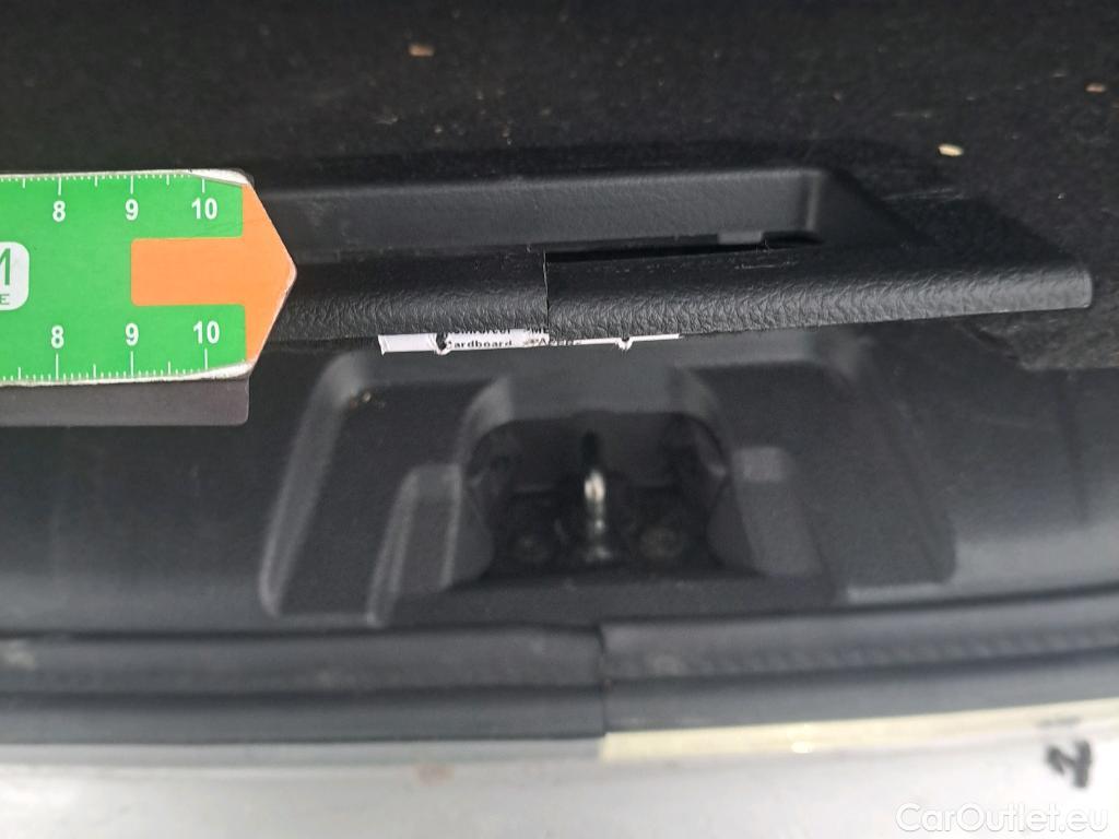  Nissan  Qashqai NISSAN  / 2017 / 5P / todoterreno dCi 96 kW (130 CV) XTRONIC TEKNA+ ProPI. #4