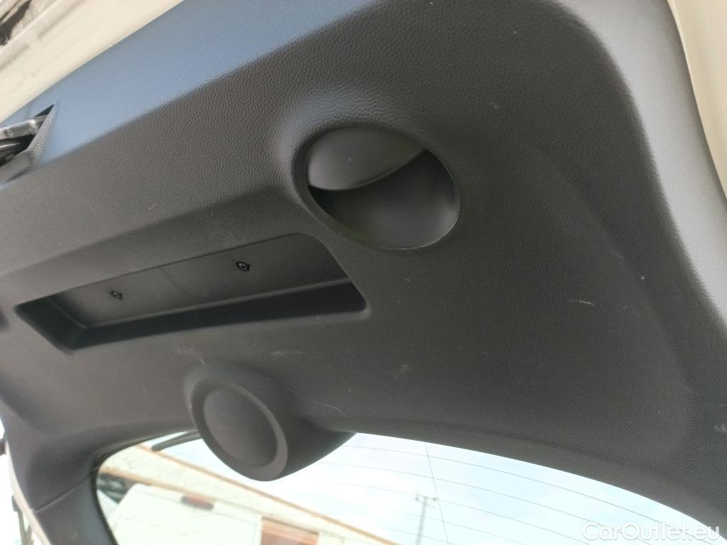  Mini  Cooper MINI MINI / 2014 / 5P / berlina con portón ONE 5 PUERTAS (CX) #9