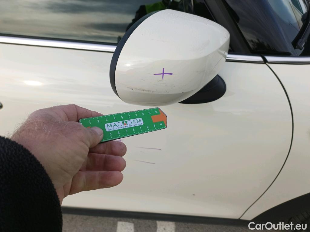  Mini  Cooper MINI MINI / 2014 / 5P / berlina con portón ONE 5 PUERTAS (CX) #21