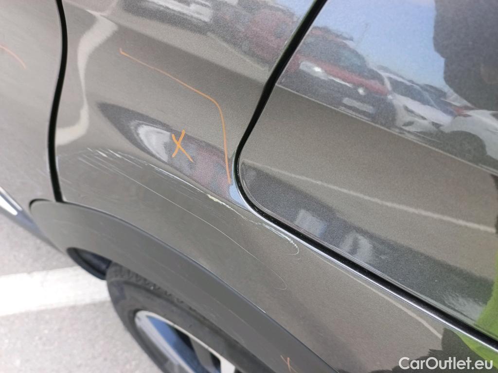  Peugeot  3008 PEUGEOT  Hybrid / 2020 / 5P / todoterreno 225 e-EAT8 Allure (AC2) #8