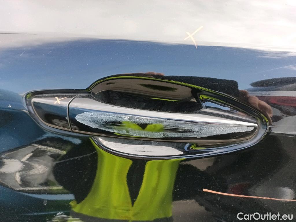  Peugeot  308 PEUGEOT  / 2017 / 5P / familiar W Active Pack BlueHDi 100 S&S #52