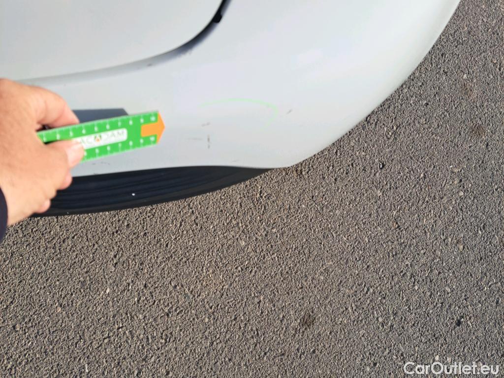  Renault  Clio RENAULT  / 2016 / 5P / berlina con portón Business TCe 66kW (90CV) GLP -18 #4