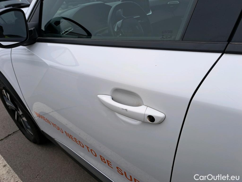  Peugeot  2008 PEUGEOT  / 2019 / 5P / todoterreno Allure BlueHDI 81kW (110CV) #15