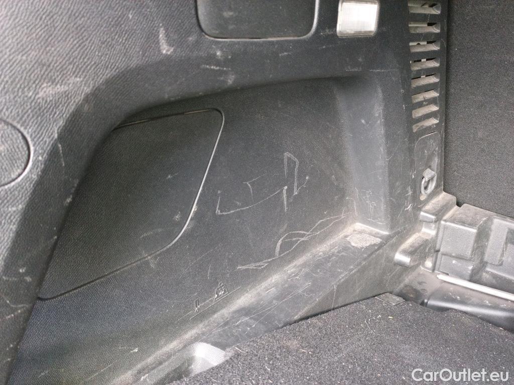  Peugeot  3008 PEUGEOT  / 2020 / 5P / todoterreno 1.5 BlueHDi 96kW (130CV) S&S Active Pack (AC4) #18