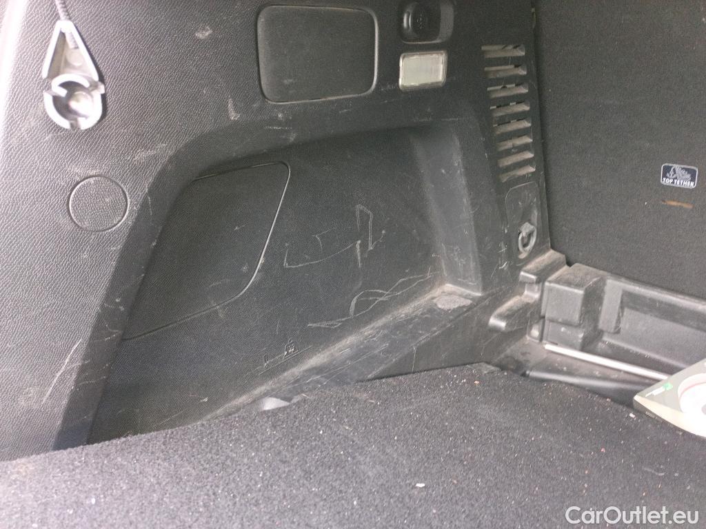  Peugeot  3008 PEUGEOT  / 2020 / 5P / todoterreno 1.5 BlueHDi 96kW (130CV) S&S Active Pack (AC4) #17