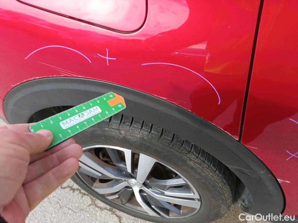  Peugeot  5008 PEUGEOT  / 2020 / 5P / todoterreno 1.5 BlueHDi 96kW S&S Allure Pack EAT8 #14