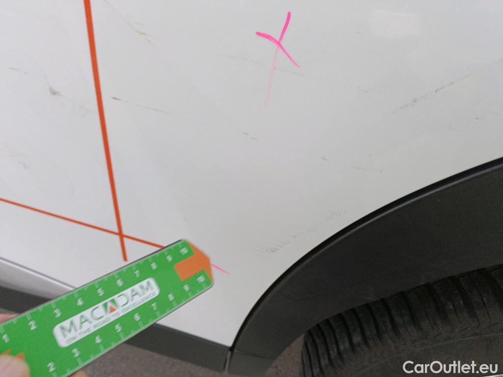  Peugeot  2008 PEUGEOT  / 2019 / 5P / todoterreno Allure BlueHDI 81kW (110CV) #14