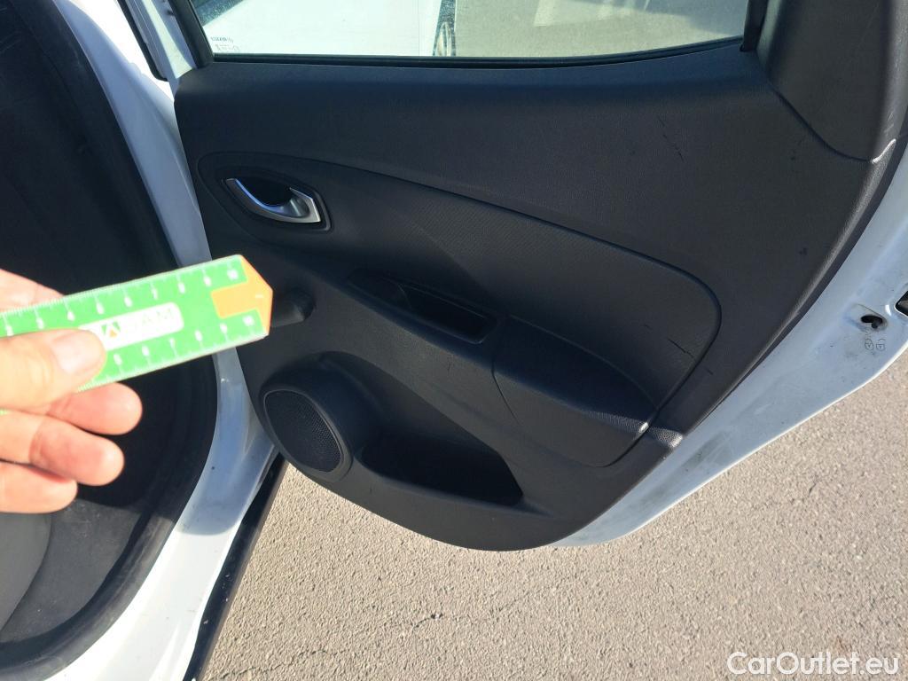  Renault  Clio RENAULT  / 2016 / 5P / berlina con portón Business TCe 66kW (90CV) GLP -18 #53