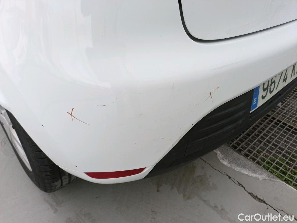  Renault  Clio RENAULT  / 2016 / 5P / berlina con portón Business dCi 66kW (90CV) -18 (AC) #21