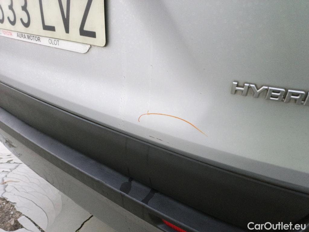  Toyota  RAV4 TOYOTA  / 2018 / 5P / todoterreno 2.5l 220H Advance #1