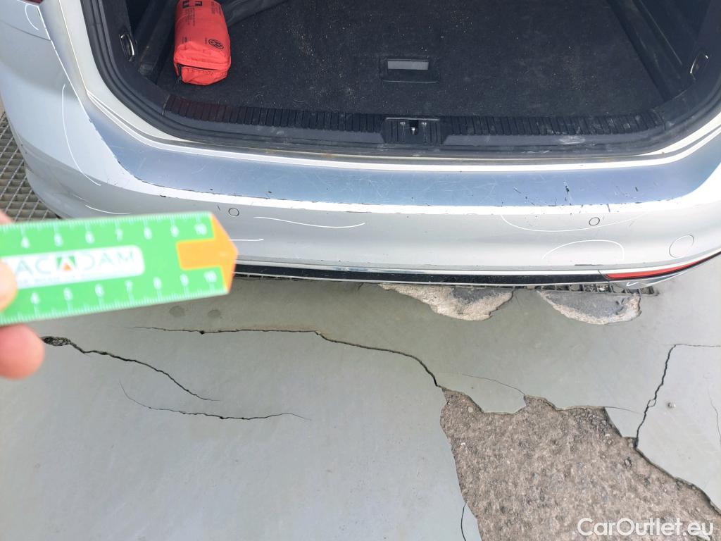  Volkswagen  Passat VOLKSWAGEN  / 2019 / 5P / familiar Variant R-Line 2.0 TDI 140kW (190CV) DSG #80