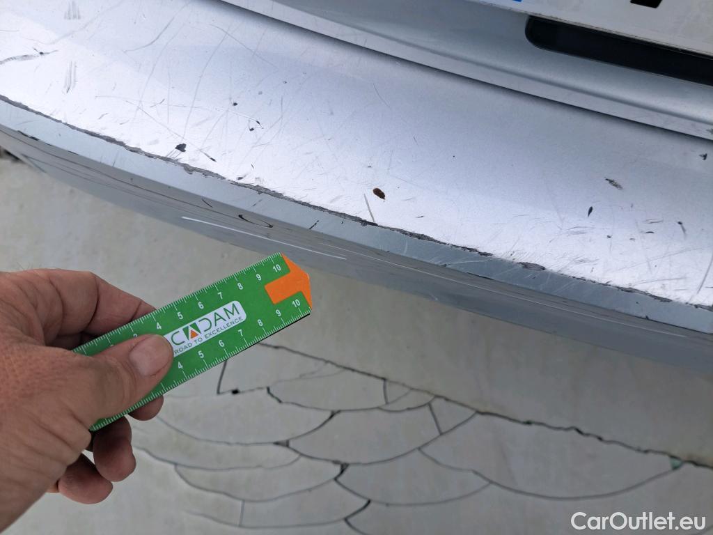  Volkswagen  Passat VOLKSWAGEN  / 2019 / 5P / familiar Variant R-Line 2.0 TDI 140kW (190CV) DSG #64