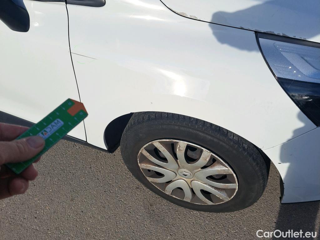  Renault  Clio RENAULT  / 2016 / 5P / berlina con portón Business TCe 66kW (90CV) GLP -18 #58